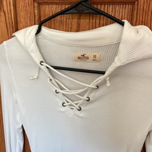 Hollister Top - Picture 2 of 2